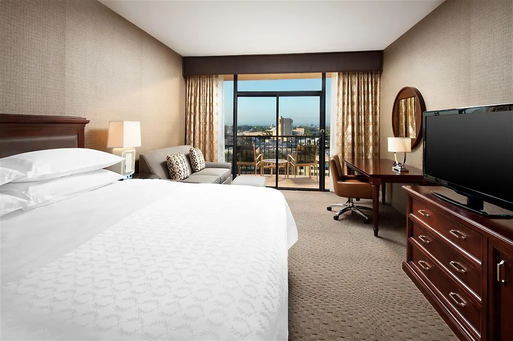 Sheraton Park Hotel At The Anaheim Resort