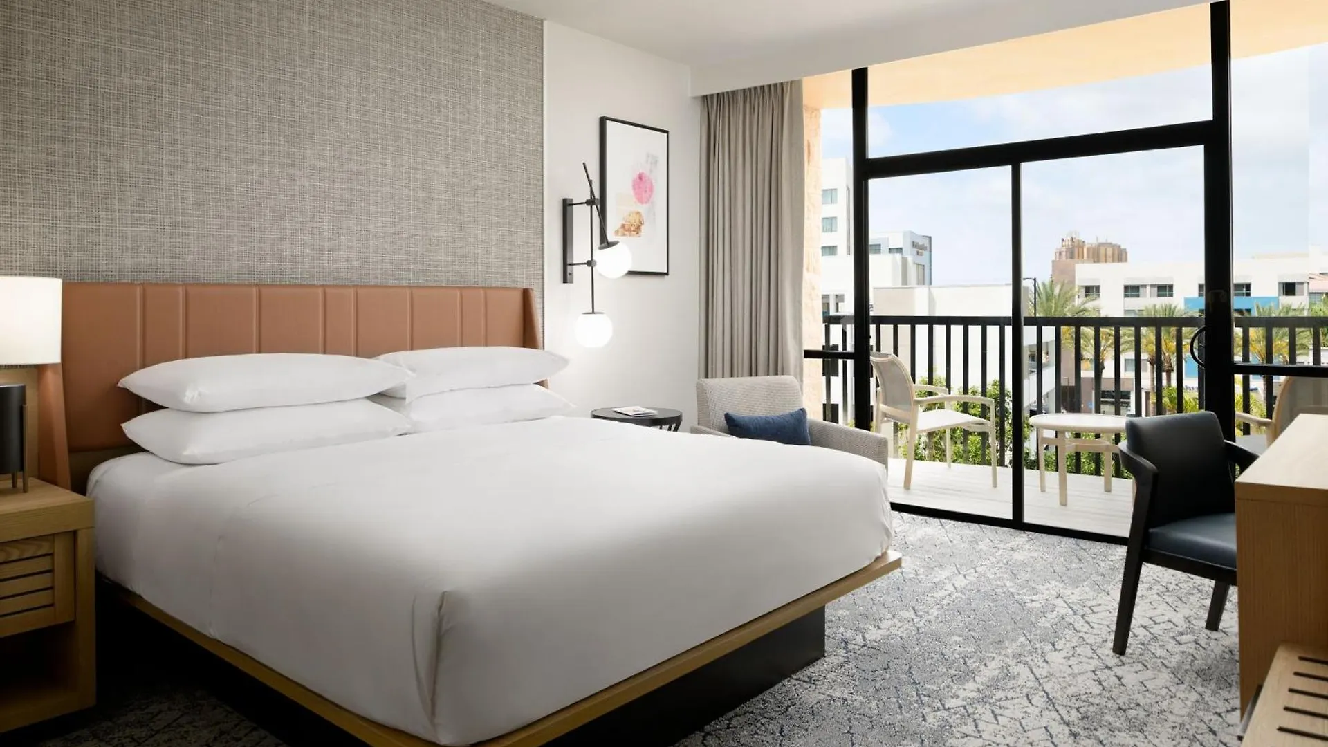 Sheraton Park Hotel At The Anaheim Resort 4*,
