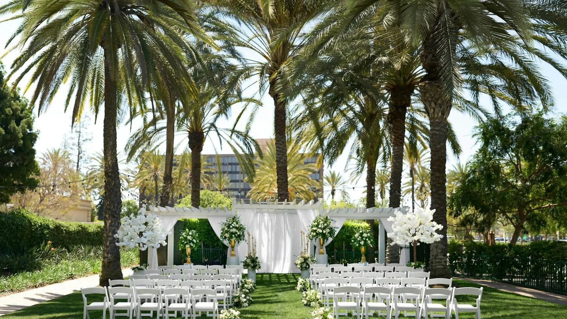 Sheraton Park Hotel At The Anaheim Resort 4*,