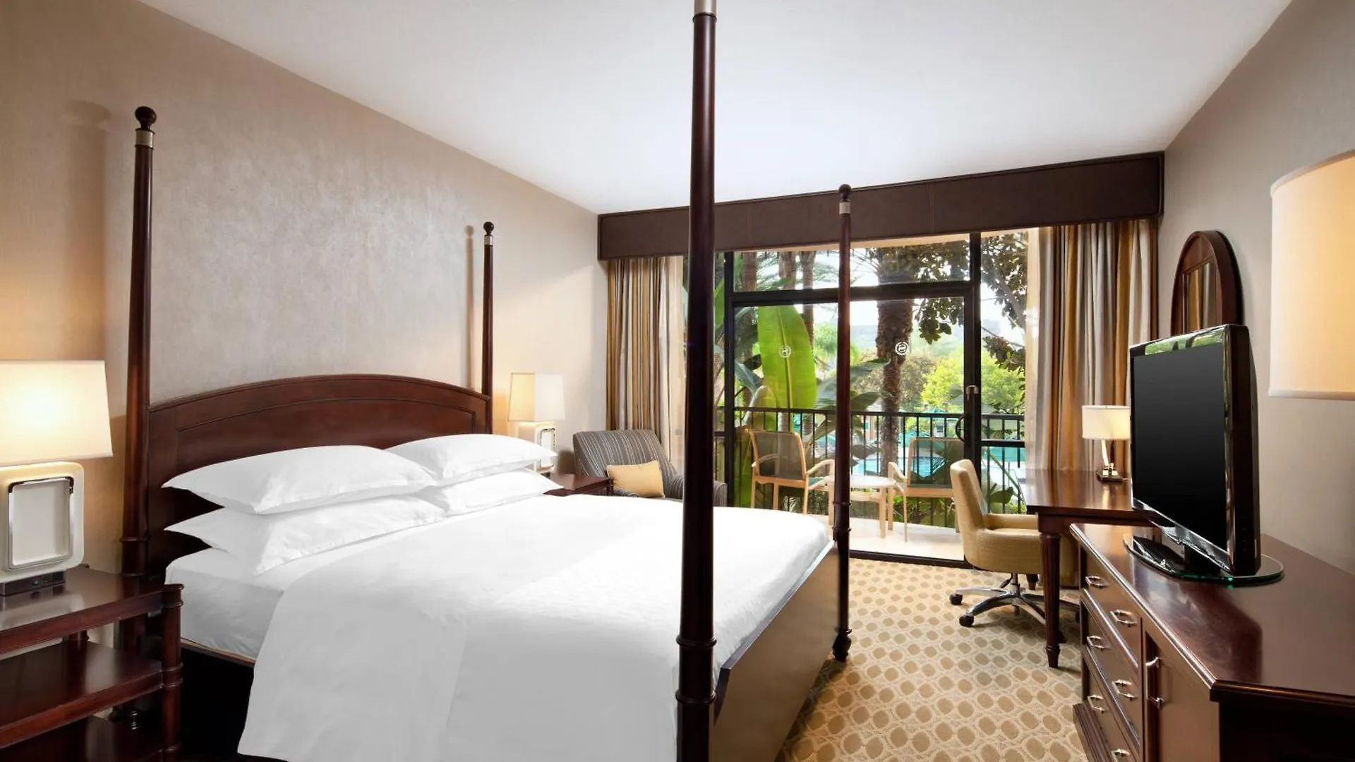 Sheraton Park Hotel At The Anaheim Resort